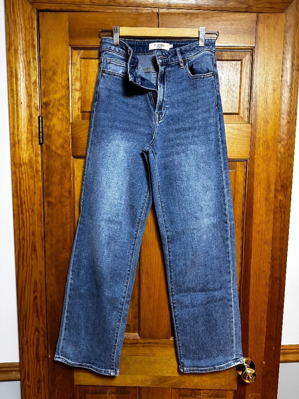 Hidden Straight Leg Jeans